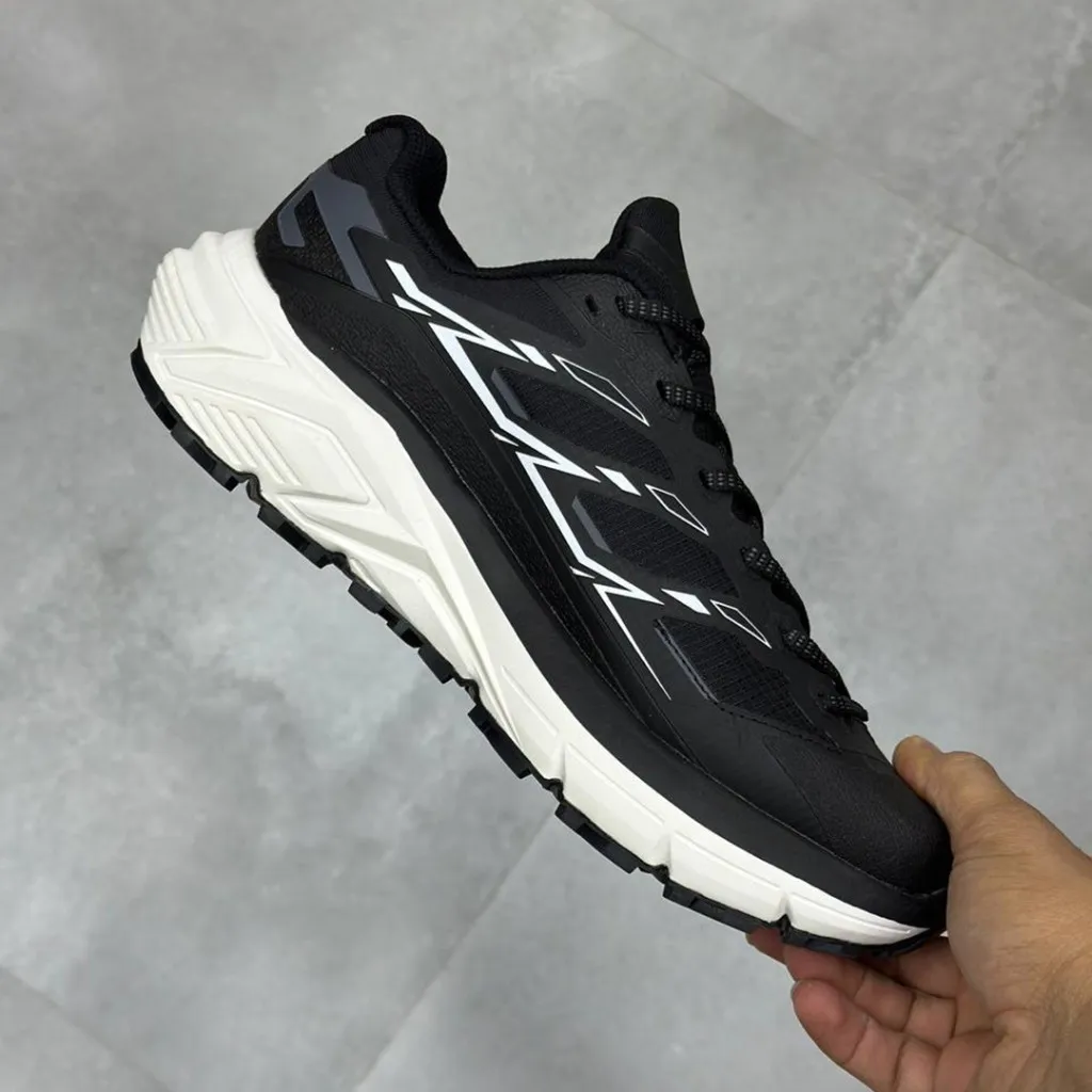 کلمبیا تریل گورتکس مشکی سفید Columbia GORE-TEX Trail کلمبیا تریل گورتکس مشکی سفید Columbia GORE-TEX Trail - تصویر 3