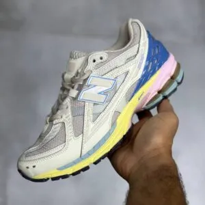 کفش نیوبالانس ۱۹۰۶U سال نو قمری New Balance 1906U Lunar New Year کفش نیوبالانس ۱۹۰۶U سال نو قمری New Balance 1906U Lunar New Year