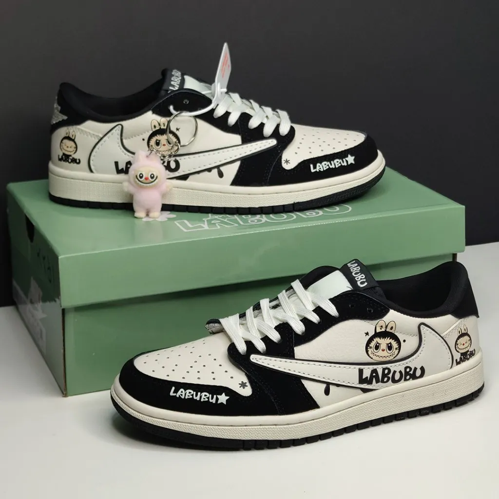جردن وان لو لبوبو کرم مشکی Jordan 1 Low Labubu Cream Black - تصویر 2