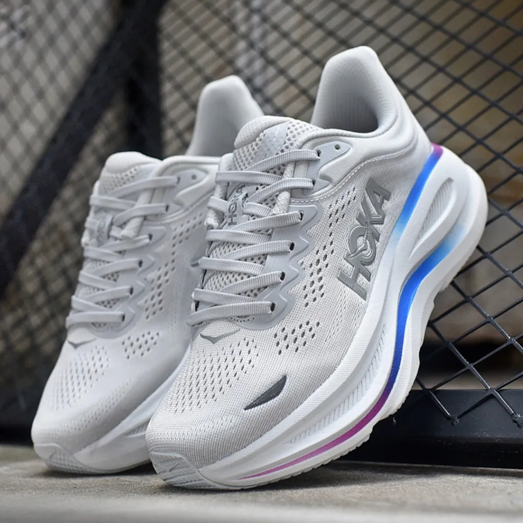 هوکا باندی 9 طوسی سفید رنگی Hoka Bondi 9 Cosmic Grey White Mesh 1162012-CYWH هوکا باندی 9 طوسی سفید رنگی Hoka Bondi 9 Cosmic Grey White Mesh 1162012-CYWH - تصویر 2