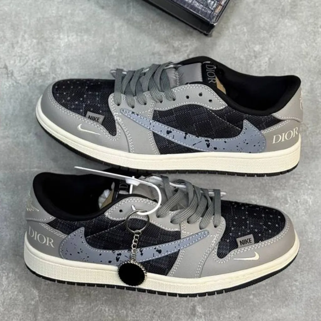 نایک ایر جردن وان لو دیور خاکستری Nike Air Jordan 1 Low Dior Grey Black نایک ایر جردن وان لو دیور خاکستری Nike Air Jordan 1 Low Dior Grey Black - تصویر 6