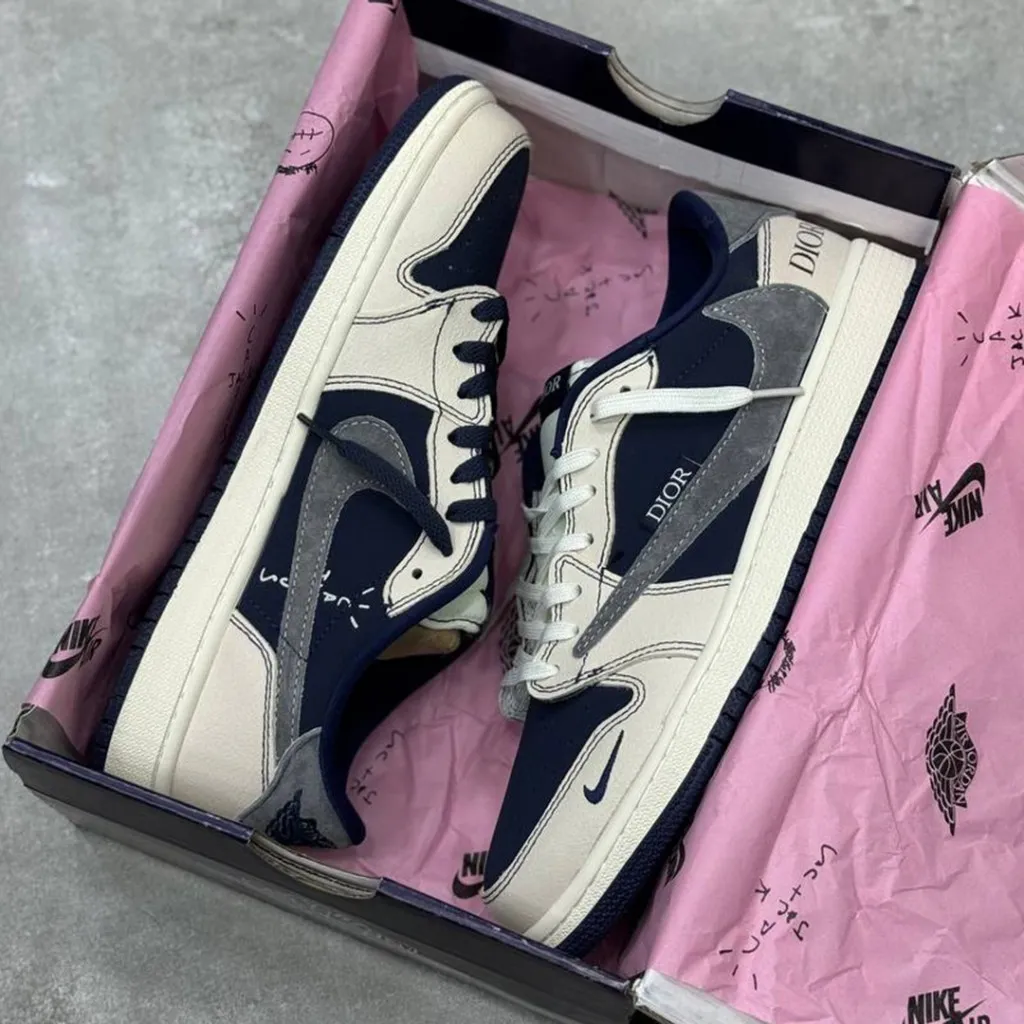 نایک ایر جردن وان لو دیور کرم سرمه ای خاکستری Nike Air Jordan 1 Low Dior Cream Navy Grey - تصویر 4