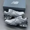 کفش نیوبالانس 1906 طوسی نقره‌ای مشکی New Balance 1906R Brighton Grey