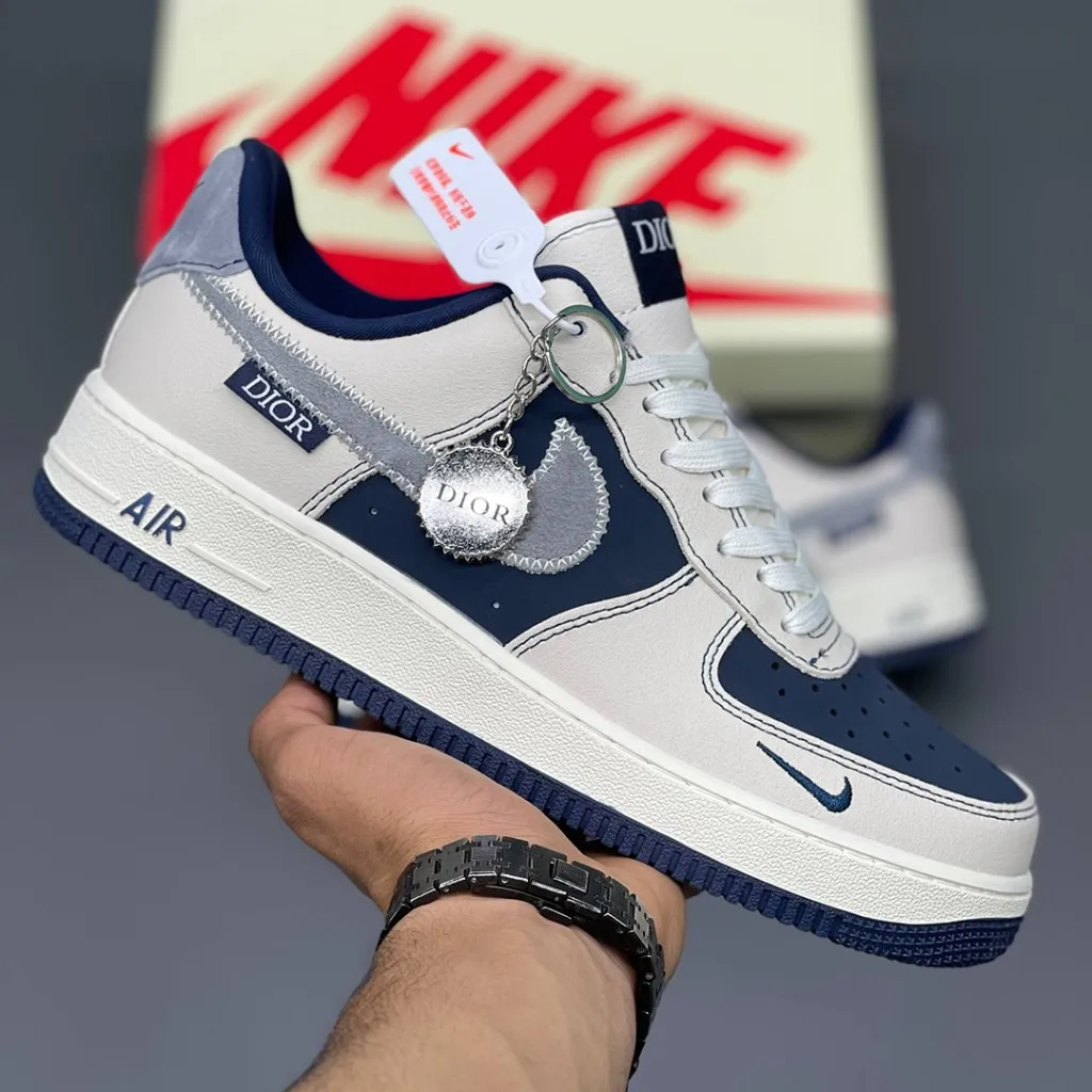 نایک ایرفورس وان دیور سرمه‌ای سفید استخوانی Nike Air Force 1 Dior Sail Navy - تصویر 2