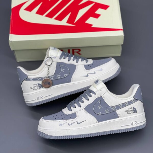 نایک ایرفورس وان نورث فیس طوسی سفید استخوانی Nike Air Force 1 The North Face Sail Grey نایک ایرفورس وان نورث فیس طوسی سفید استخوانی Nike Air Force 1 The North Face Sail Grey