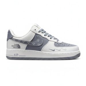 نایک ایرفورس وان نورث فیس طوسی سفید استخوانی Nike Air Force 1 The North Face Sail Grey نایک ایرفورس وان نورث فیس طوسی سفید استخوانی Nike Air Force 1 The North Face Sail Grey