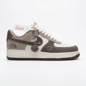 نایک ایرفورس وان نورث فیس موکا سفید Nike Air Force 1 The North Face Mocha نایک ایرفورس وان نورث فیس موکا سفید Nike Air Force 1 The North Face Mocha