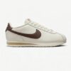 کتانی نایک کورتز سفید شیری قهوهای Nike Cortez Cacao Wow DN1791-104 کتانی نایک کورتز سفید شیری قهوهای Nike Cortez Cacao Wow DN1791-104