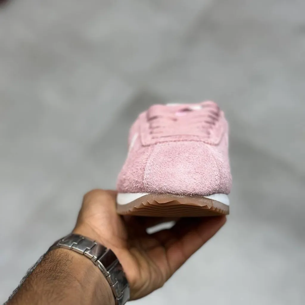 نایک کورتز صورتی سفید Nike Cortez Vintage Pink Foam FJ2530-600 نایک کورتز صورتی سفید Nike Cortez Vintage Pink Foam FJ2530-600 - تصویر 6