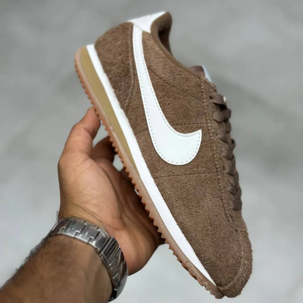 نایک کورتز قهوه‌ای سفید Nike Cortez Vintage Medium Curry FJ2530-200 - تصویر 2