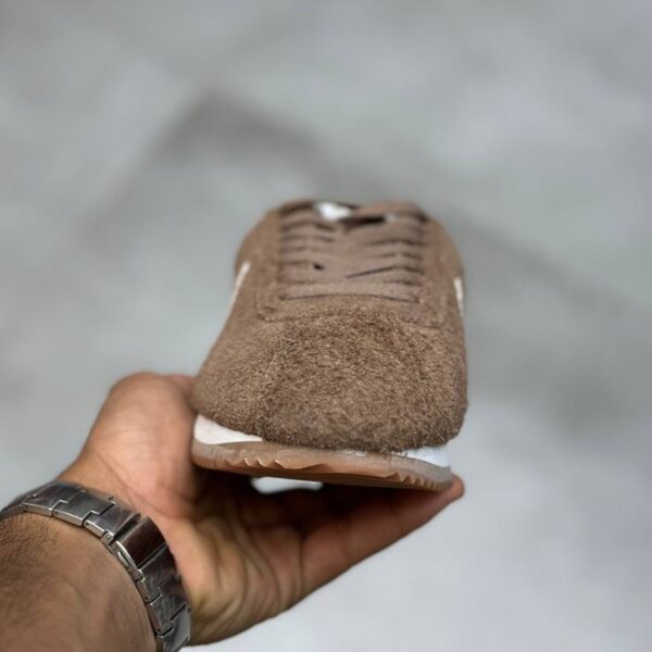 نایک کورتز قهوه‌ای سفید Nike Cortez Vintage Medium Curry FJ2530-200