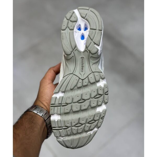 نیوبالانس 740 سفید سیلور متالیک New Balance 740 نیوبالانس 740 سفید سیلور متالیک New Balance 740
