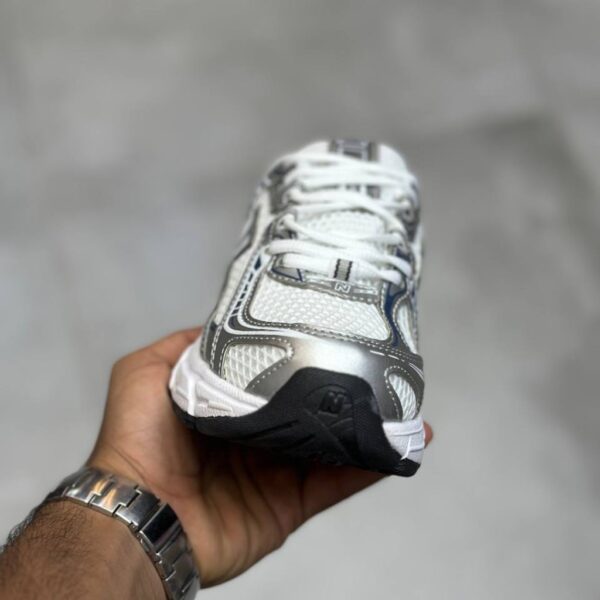 نیوبالانس 740 سفید نقره‌ای متالیک سرمه‌ای New Balance 740v2 White Shadow Grey Navy U740WN2