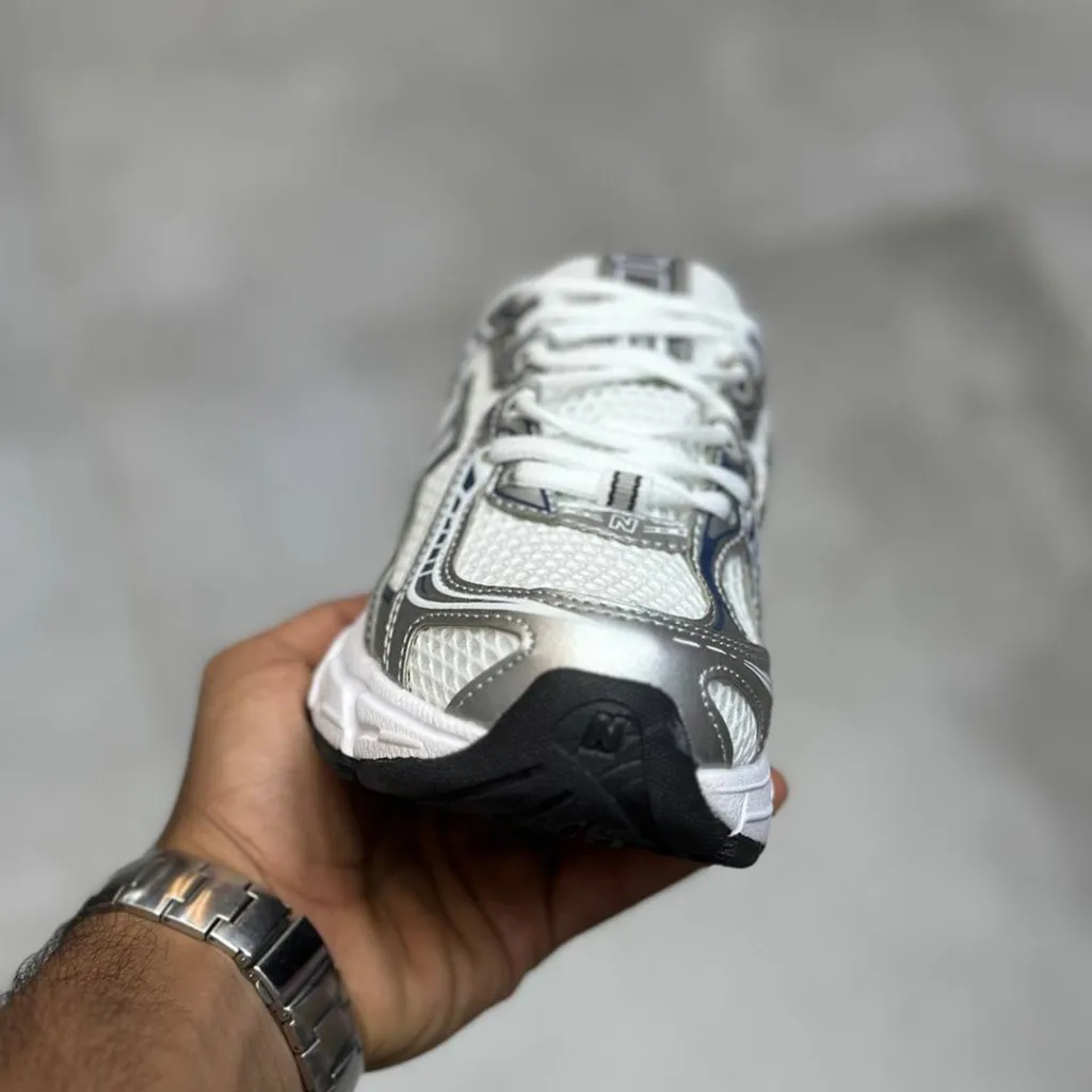 نیوبالانس 740 سفید نقرهای متالیک سرمهای New Balance 740v2 White Shadow Grey Navy U740WN2 نیوبالانس 740 سفید نقرهای متالیک سرمهای New Balance 740v2 White Shadow Grey Navy U740WN2 - تصویر 5