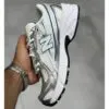 نیوبالانس 740 سفید نقرهای متالیک سرمهای New Balance 740v2 White Shadow Grey Navy U740WN2 نیوبالانس 740 سفید نقرهای متالیک سرمهای New Balance 740v2 White Shadow Grey Navy U740WN2 - تصویر 7