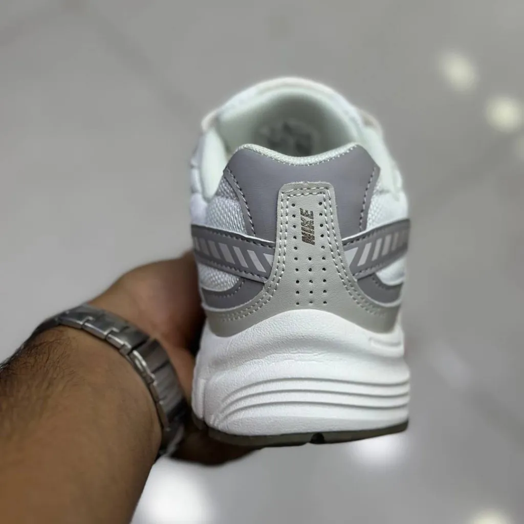 نایک اینیشیتور سفید خاکستری قهوه‌ای Nike Initiator Phantom Light Bone Sail Brown IB4339-001 - تصویر 5