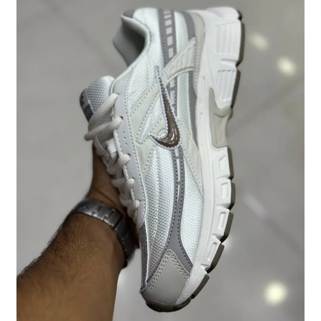 نایک اینیشیتور سفید خاکستری قهوه‌ای Nike Initiator Phantom Light Bone Sail Brown IB4339-001 - تصویر 3