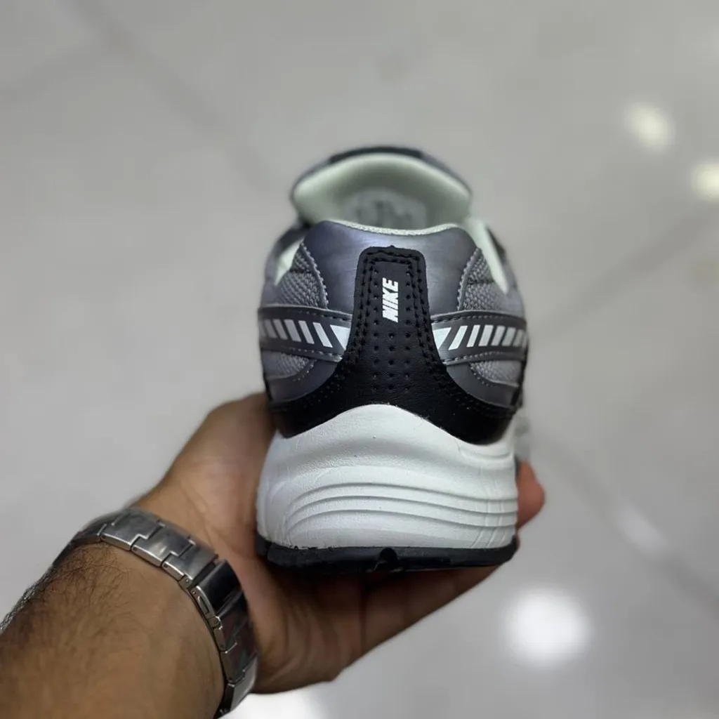 نایک اینیشیتور نقره‌ای خاکستری مشکی سفید Nike Initiator Anthracite Metallic Cool Grey IB3083-001 - تصویر 7