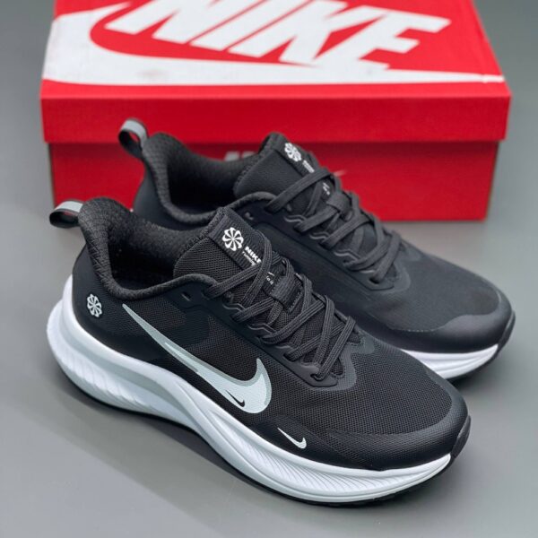 نایک زوم ایکس مشکی سفید Nike Zoom X
