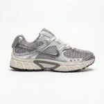نایک وی فایو آر ان آر نقره‌ای طوسی زیره کرم Nike V5 RNR Cement Grey HJ5228-003