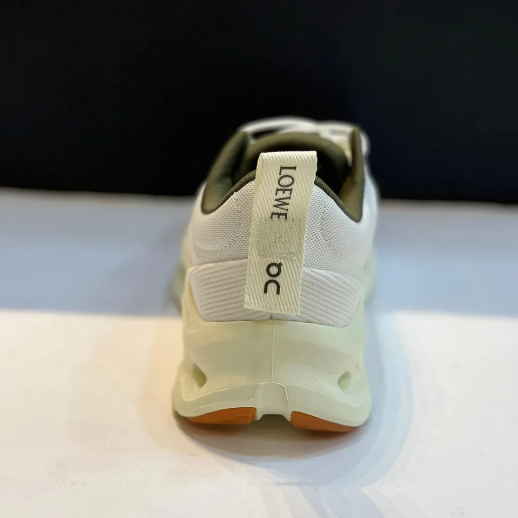 کتونی آن رانینگ کلودتیلت سفید زیتونی On Running Cloudtilt 2 LOEWE White Khaki 3ME10693507 کتونی آن رانینگ کلودتیلت سفید زیتونی On Running Cloudtilt 2 LOEWE White Khaki 3ME10693507 - تصویر 4