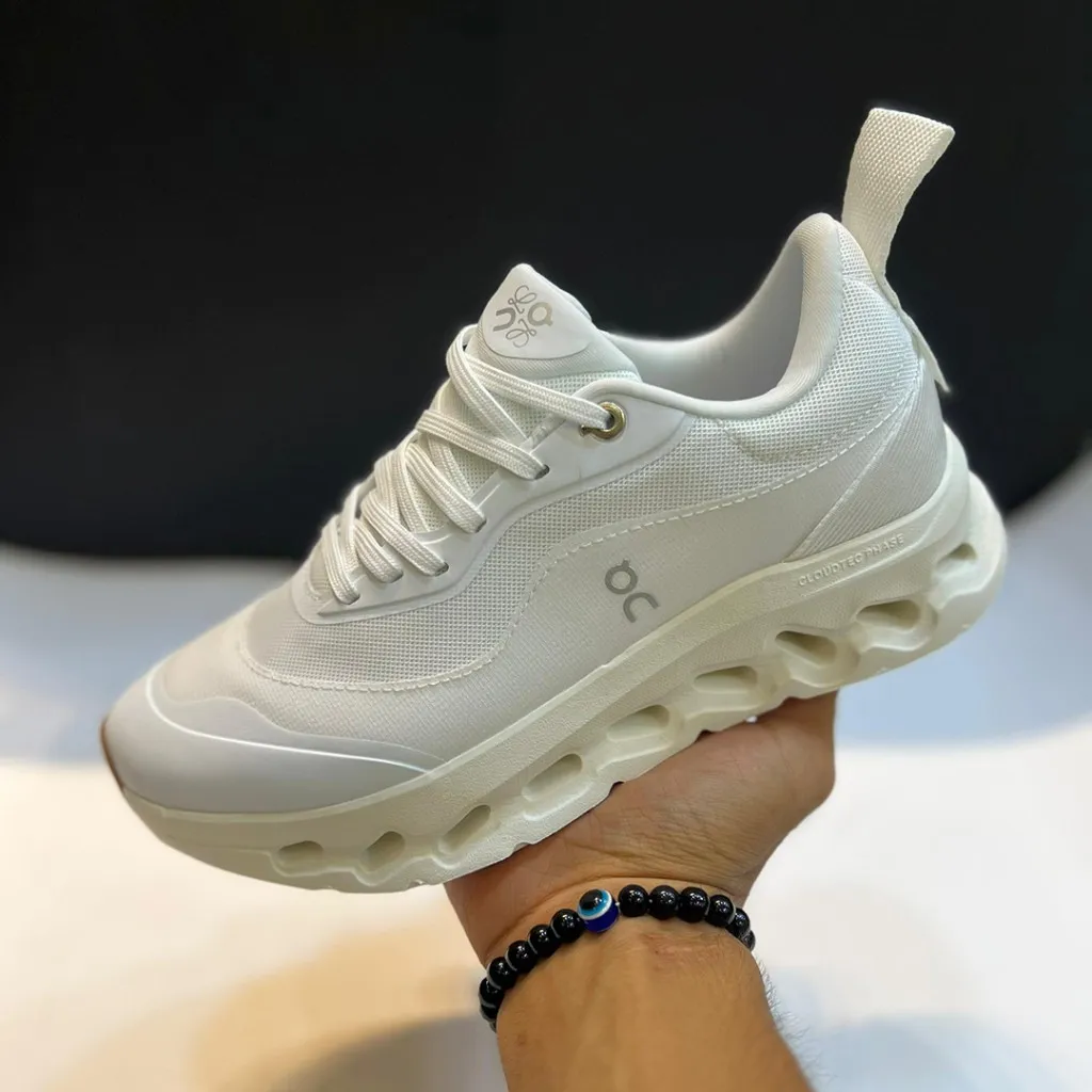 کتونی آن رانینگ کلودتیلت لووه سفید On Running Cloudtilt 2 LOEWE All White 3ME10690108 کتونی آن رانینگ کلودتیلت لووه سفید On Running Cloudtilt 2 LOEWE All White 3ME10690108 - تصویر 3