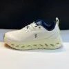 کتونی آن رانینگ کلودتیلت لووه سفید کرم سرمه ای On Running Cloudtilt 2.0 LOEWE White Navy کتونی آن رانینگ کلودتیلت لووه سفید کرم سرمه ای On Running Cloudtilt 2.0 LOEWE White Navy - تصویر 3