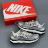 نایک پی 6000 متالیک سیلور Nike P-6000 Metallic Silver نایک پی 6000 متالیک سیلور Nike P-6000 Metallic Silver