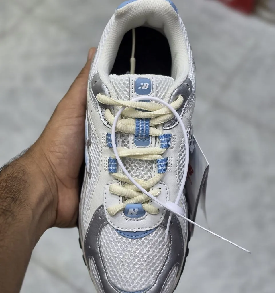 نیوبالانس 204 ال سیلور سفید آبی New Balance 204L U204LSWC نیوبالانس 204 ال سیلور سفید آبی New Balance 204L U204LSWC - تصویر 3