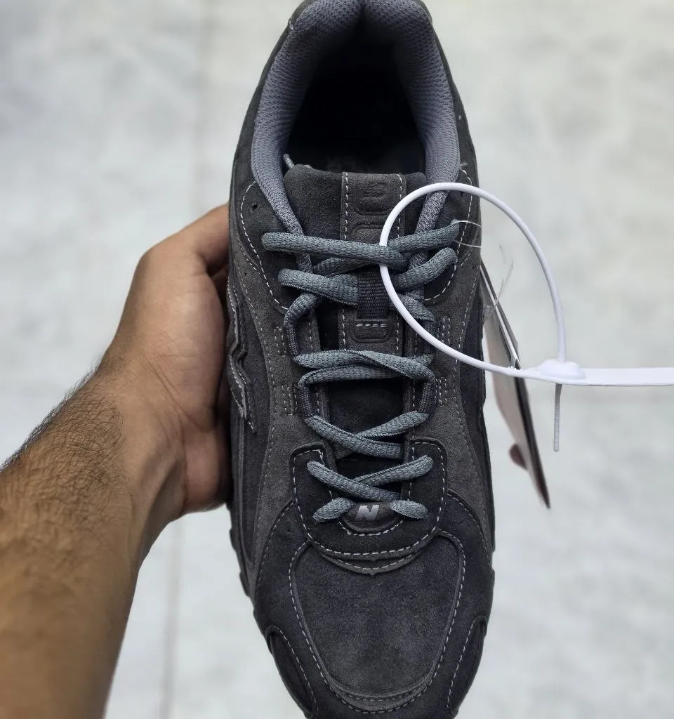 نیوبالانس 204 ال خاکستری تیره New Balance 204L - تصویر 4