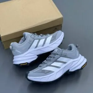آدیداس ترکس فریهایکر اسال گورتکس خاکستری سفید Terrex Freehiker SL GORE-TEX آدیداس ترکس فریهایکر اسال گورتکس خاکستری سفید Terrex Freehiker SL GORE-TEX
