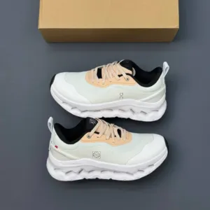 کفش آن رانینگ QC Loewe Cloudtilt سفید کرم On Running QC Loewe Cloudtilt White Cream کفش آن رانینگ QC Loewe Cloudtilt سفید کرم On Running QC Loewe Cloudtilt White Cream