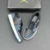 کفش نایک ایر جردن وان لو دارک ابسیدین Nike Air Jordan 1 Low Dark Obsidian کفش نایک ایر جردن وان لو دارک ابسیدین Nike Air Jordan 1 Low Dark Obsidian - تصویر 2