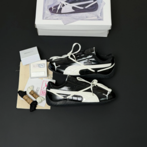 کفش پوما اسپیدکت پریمیوم ایکس روز مشکی سفید Puma Speedcat Premium X Rose Black White کفش پوما اسپیدکت پریمیوم ایکس روز مشکی سفید Puma Speedcat Premium X Rose Black White