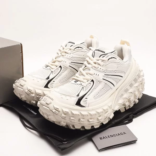 بالنسیاگا دیفندر بانسر Balenciaga Defender Bouncer Sneaker بالنسیاگا دیفندر بانسر Balenciaga Defender Bouncer Sneaker