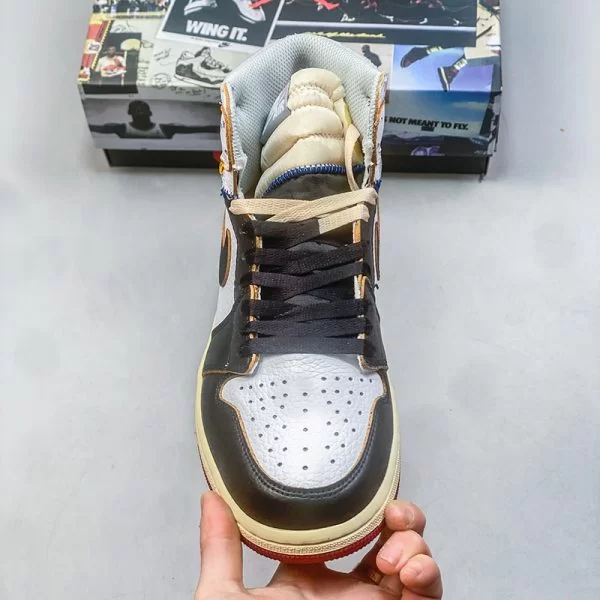 جردن وان یونیون لس آنجلس بلک تو Jordan 1 Retro High Union Los Angeles Black Toe جردن وان یونیون لس آنجلس بلک تو Jordan 1 Retro High Union Los Angeles Black Toe