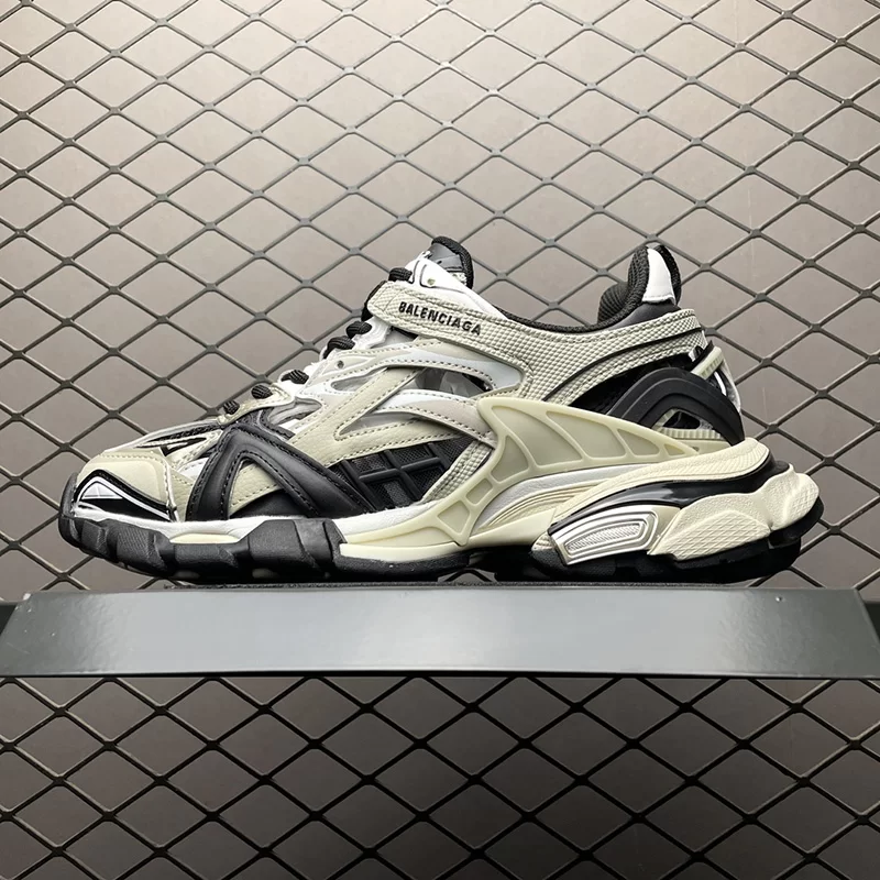 بالنسیاگا ترک Balenciaga Track.2 Beige - تصویر 2