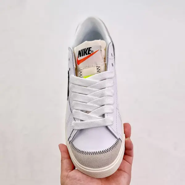 نایک بلیزر جامبو Nike Blazer Low 77 Jumbo White Black Sail سفید مشکی نایک بلیزر جامبو Nike Blazer Low 77 Jumbo White Black Sail سفید مشکی