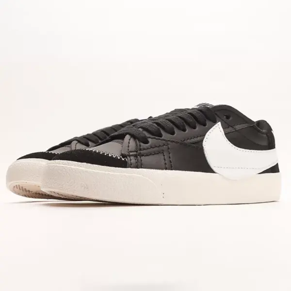 نایک بلیزر جامبو Nike Blazer Low 77 Jumbo Black Sail White مشکی سفید نایک بلیزر جامبو Nike Blazer Low 77 Jumbo Black Sail White مشکی سفید