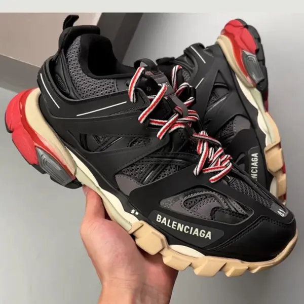 بالنسیاگا ترک Balenciaga Track Black Grey Red مشکی خاکستری قرمز بالنسیاگا ترک Balenciaga Track Black Grey Red مشکی خاکستری قرمز