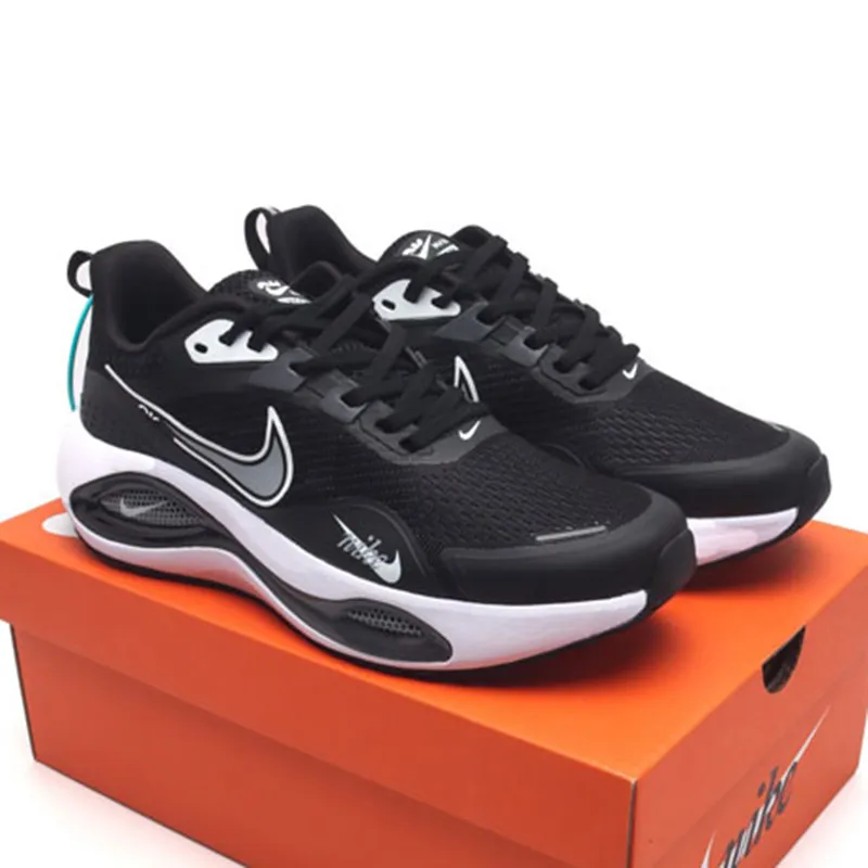 نایک ایر زوم وین فلو Nike Air Zoom Winflo V2 مشکی سفید نایک ایر زوم وین فلو Nike Air Zoom Winflo V2 مشکی سفید - تصویر 3