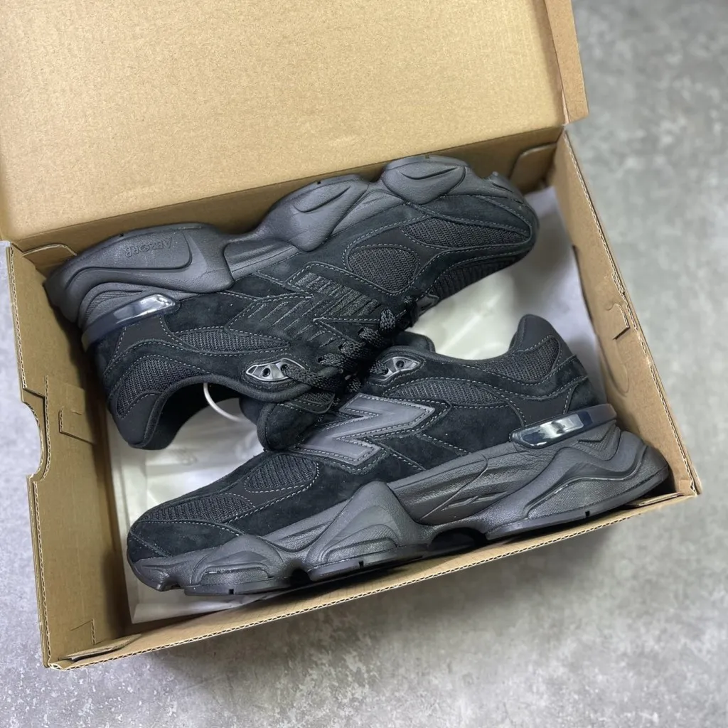 کفش نیوبالانس New Balance 9060 Triple Black مشکی کامل کفش نیوبالانس New Balance 9060 Triple Black مشکی کامل - تصویر 3