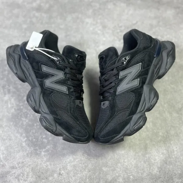 کفش نیوبالانس New Balance 9060 Triple Black مشکی کامل کفش نیوبالانس New Balance 9060 Triple Black مشکی کامل