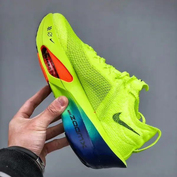 نایک زوم آلفافلای نکست Nike Air Zoom Alphafly Next% 3 Volt Concord نایک زوم آلفافلای نکست Nike Air Zoom Alphafly Next% 3 Volt Concord