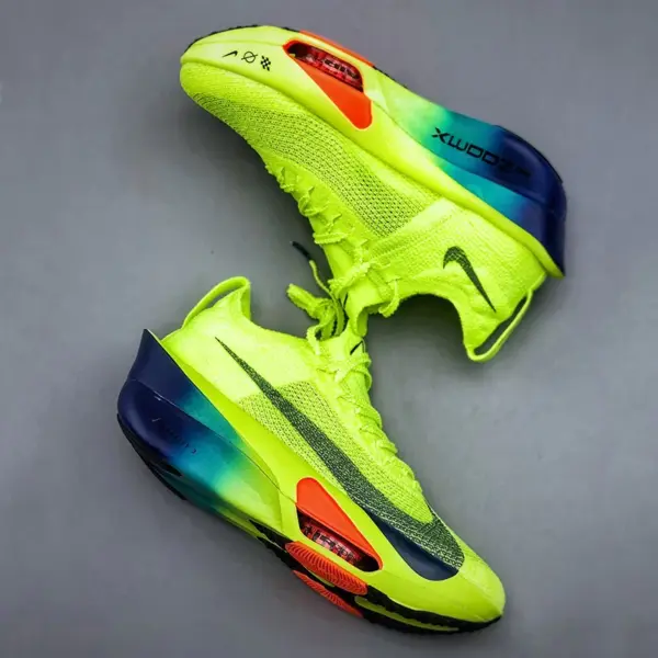 نایک زوم آلفافلای نکست Nike Air Zoom Alphafly Next% 3 Volt Concord نایک زوم آلفافلای نکست Nike Air Zoom Alphafly Next% 3 Volt Concord