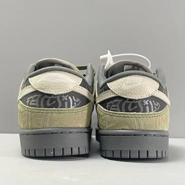 نایک اس بی دانک دورنبشر Nike SB Dunk Low Doernbecher