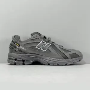 نیوبالانس 1906R کوردورا مگنت New Balance 1906R Cordura Magnet نیوبالانس 1906R کوردورا مگنت New Balance 1906R Cordura Magnet