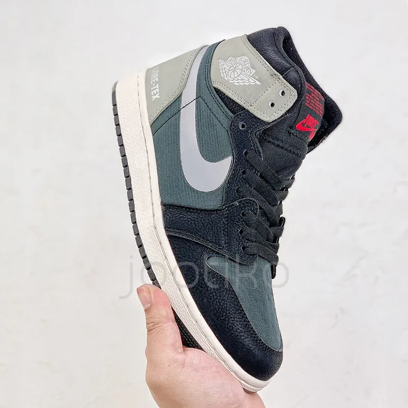 جردن وان گورتکس Jordan 1 Retro High Element Gore-Tex Black Particle Grey - تصویر 5