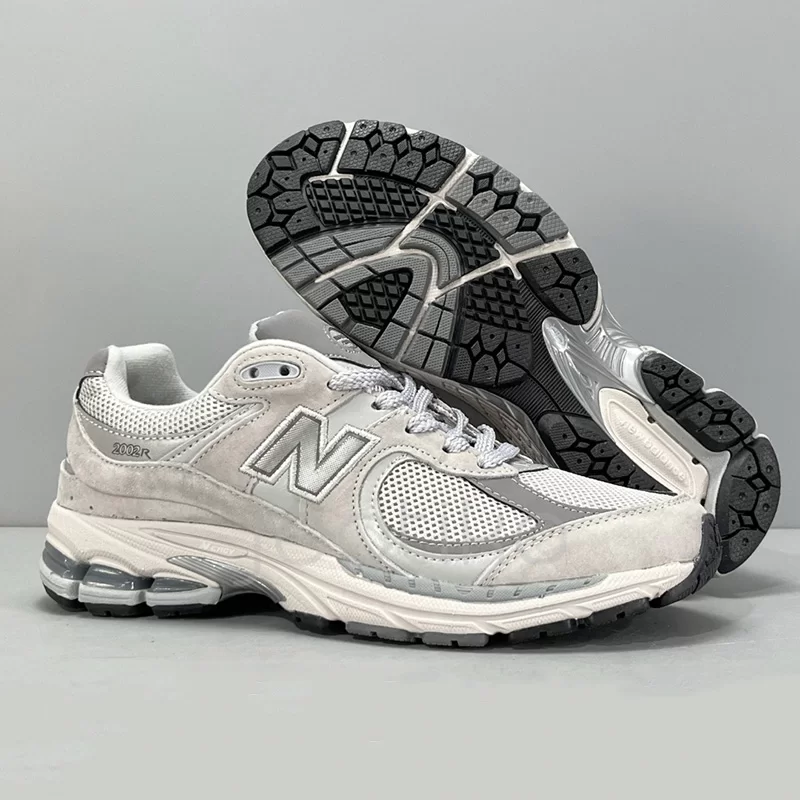 کفش نیوبالانس New Balance 2002R Grey کفش نیوبالانس New Balance 2002R Grey - تصویر 2