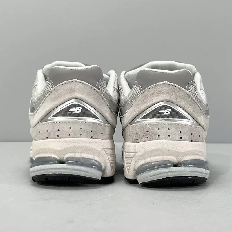 کفش نیوبالانس New Balance 2002R Grey کفش نیوبالانس New Balance 2002R Grey - تصویر 4